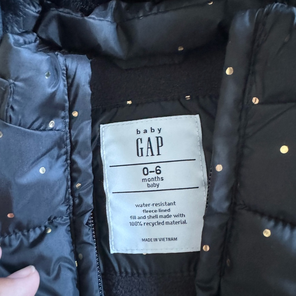 Baby GAP puffer jacket 0-6 months NEW - Picture 3 of 5